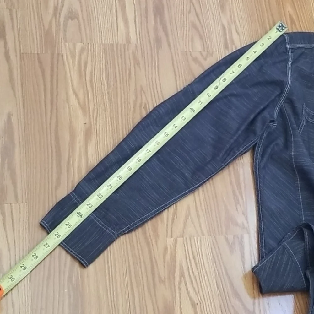 Inc long sleeve shirt lg‎ - Picture 9 of 10